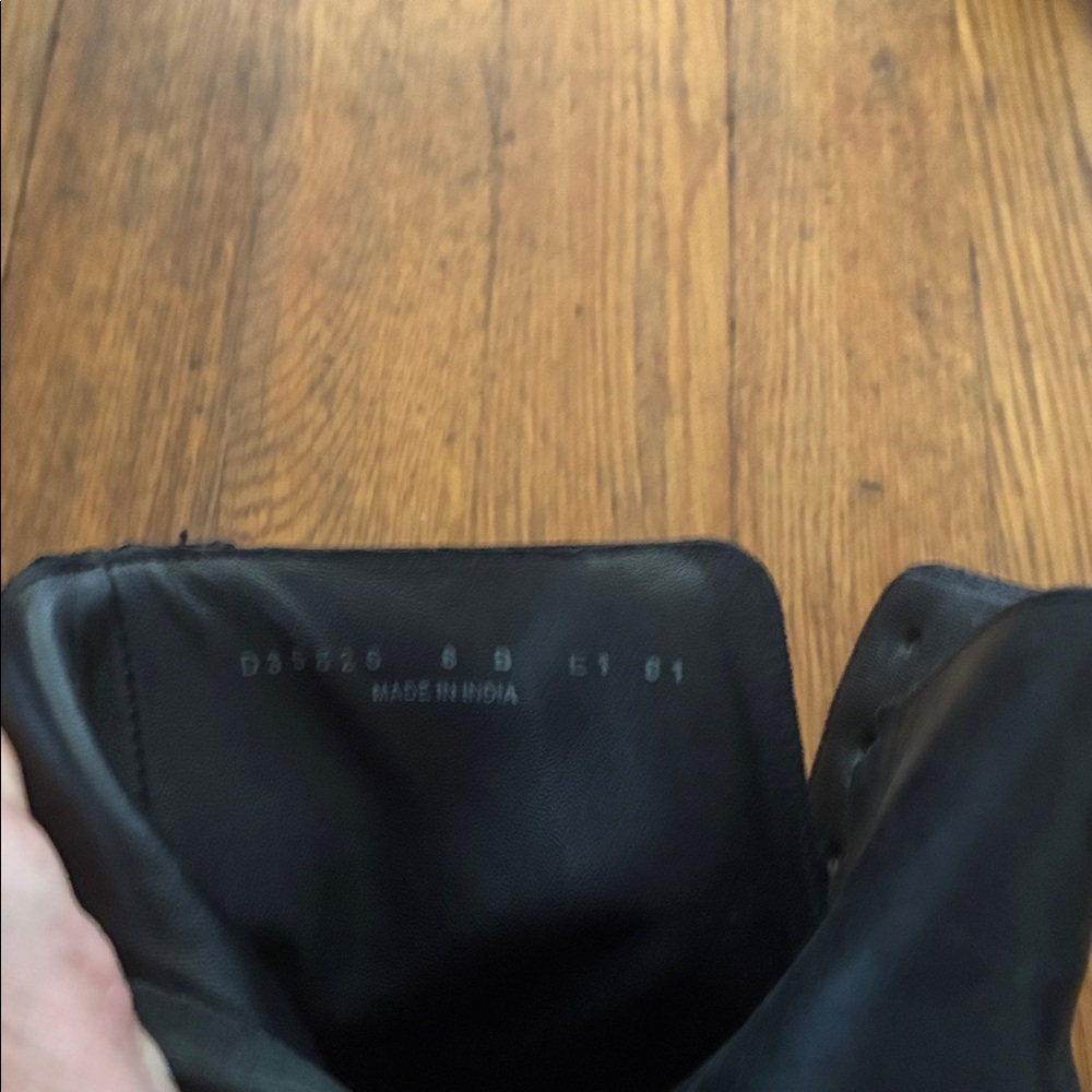 Black Leather Men's Boots - Picture 5 of 5